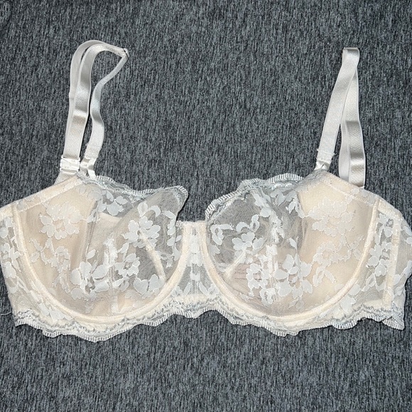 Victoria's Secret Other - Victoria Secret Bra